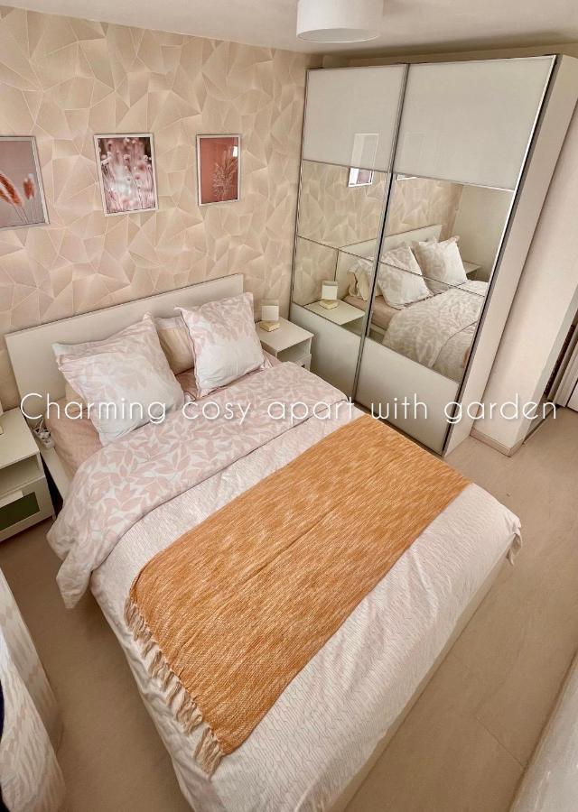 Appartamento Charming Cosy Apart With Garden Free Parking Claye-Souilly Esterno foto